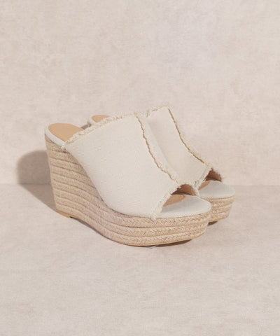 OASIS SOCIETY Bliss   Distressed Linen Wedge