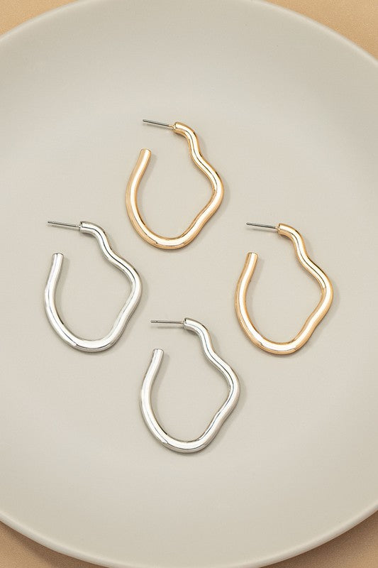Irregular shape metal hoop earrings